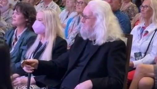 https://www.thenorthernecho.co.uk/news/25627624.sir-billy-connolly-makes-rare-public-appearance-florida-film-fest/?ref=rss