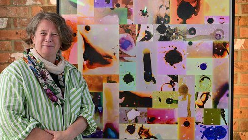 https://www.thenorthernecho.co.uk/news/25350164.lou-hazelwood-named-winner-emerging-artist-award-2025/?ref=rss