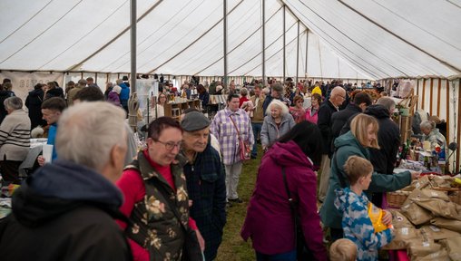 https://www.thenorthernecho.co.uk/news/25464838.stanhope-show-sees-crowds-flock-unthank-park-day-one/?ref=rss
