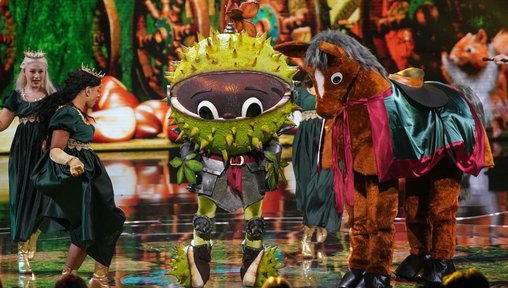 https://www.thenorthernecho.co.uk/news/national/uk-today/25855779.conkers-masked-singer-2026-identity-revealed/?ref=rss