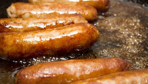 https://www.gazettelive.co.uk/whats-on/food-drink-news/best-method-cook-sausages-simple-33757598