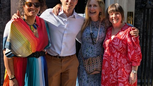 https://www.thenorthernecho.co.uk/news/25315181.darlington-author-lisette-auton-invited-downing-street/?ref=rss