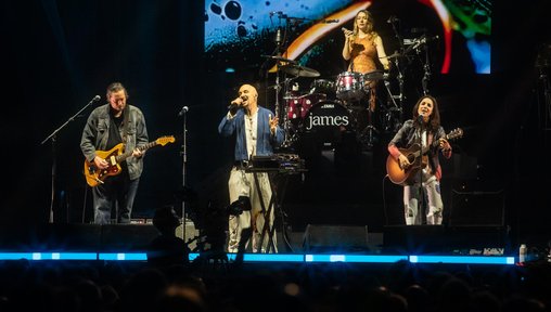 https://www.thenorthernecho.co.uk/news/26024632.james-deliver-stunning-career-spanning-show-newcastle-arena/?ref=rss