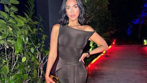 https://www.gazettelive.co.uk/whats-on/shopping/flattering-maxi-dress-vicky-pattison-32041233