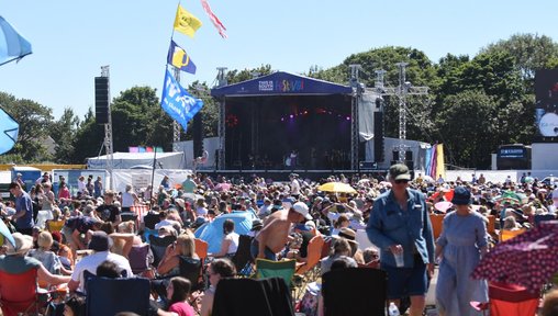 https://www.thenorthernecho.co.uk/news/25354627.bjorn-nadine-coyle-bents-park-running-order/?ref=rss