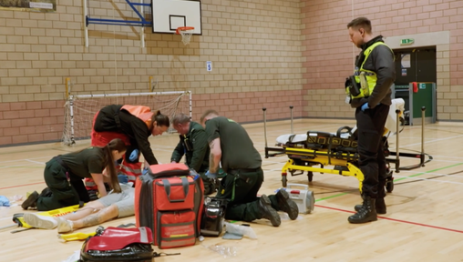 https://www.thenorthernecho.co.uk/news/25307729.yorkshire-air-999-northallerton-leisure-centre-incident/?ref=rss
