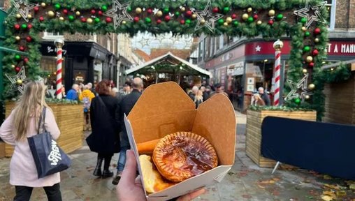 https://www.gazettelive.co.uk/whats-on/food-drink-news/gallery/york-christmas-markets-opens-stalls-32874479