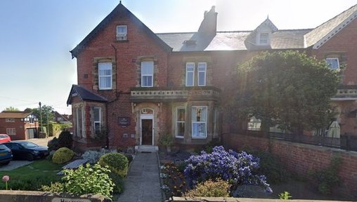 https://www.gazettelive.co.uk/whats-on/whats-on-news/hillcrest-bb-whitby-tripadvisor-award-31617060