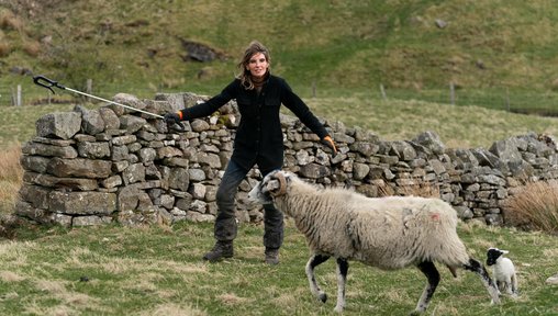 https://www.thenorthernecho.co.uk/news/25852131.amanda-owen-yorkshire-shepherdess-farm-next-door-q/?ref=rss