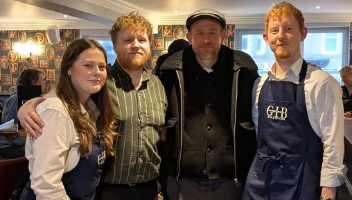 https://www.thenorthernecho.co.uk/news/25843342.hollywood-actor-charlie-hunnam-visited-north-east-pub/?ref=rss
